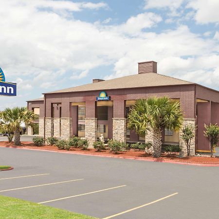 Days Inn By Wyndham College Station University Drive Exterior photo